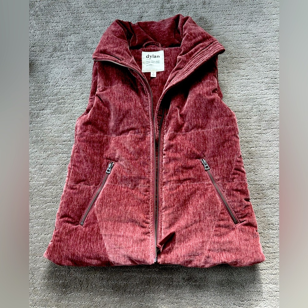 DYLAN LOS ANGELES PUFFED VEST. THICK. MAUVE COLOR. MEDIUM. NWOT. - Picture 1 of 8